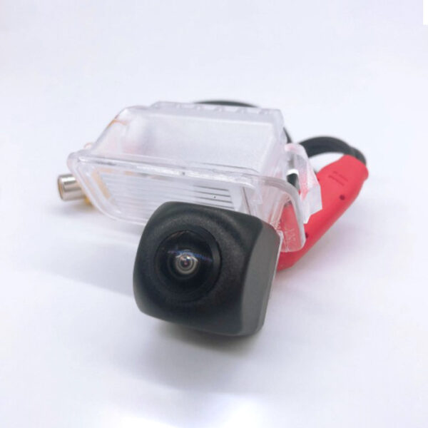 Camera video auto dedicata pentru mersul cu spatele compatibila cu Ford Ecosport 2013 deschidere 120 de grade instalare la becu - imagine 3