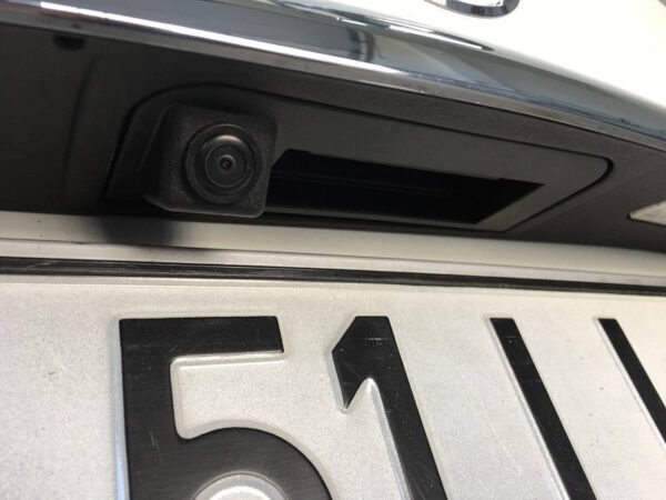 Edotec EDT-CAM513 Camera de marsarier cu prindere pe manerul portbagajului Mercedes-Benz - imagine 2